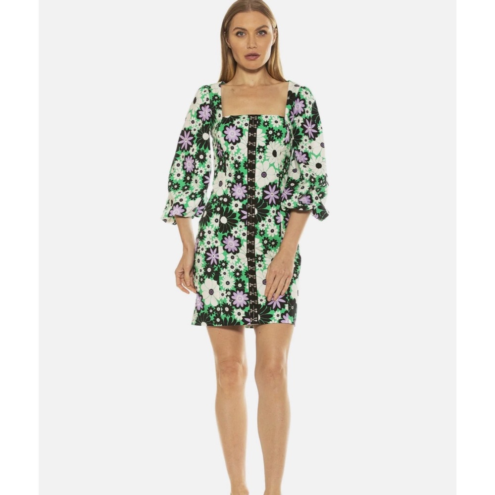 NWT Alexia Admor Sammi 60’s Floral Long Sleeve Sheath Easter Mini Dress Size 2